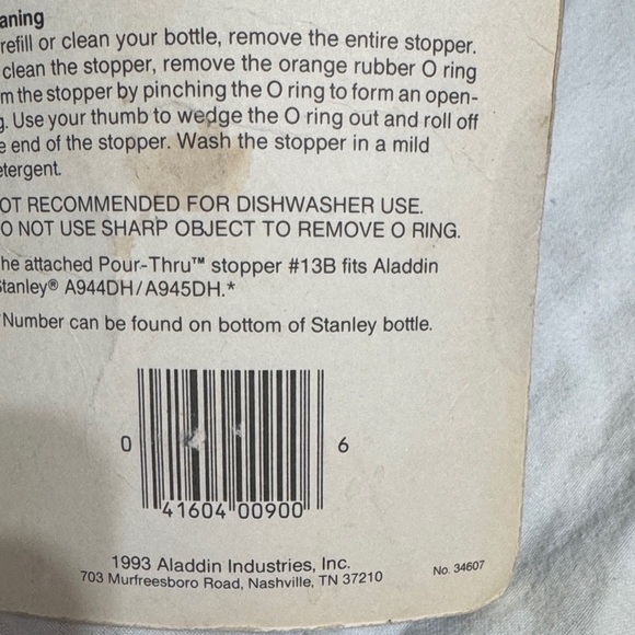 Stanley Dark Green Pour-Thru Stopper - Picture 3 of 3